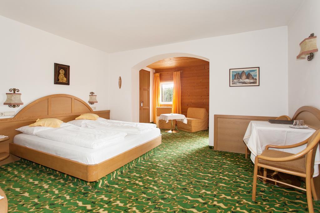 Hotel Lichtenstern Soprabolzano Δωμάτιο φωτογραφία